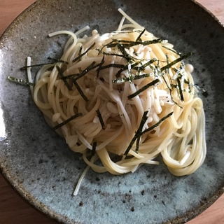 刻み海苔とえのきのガーリックパスタ